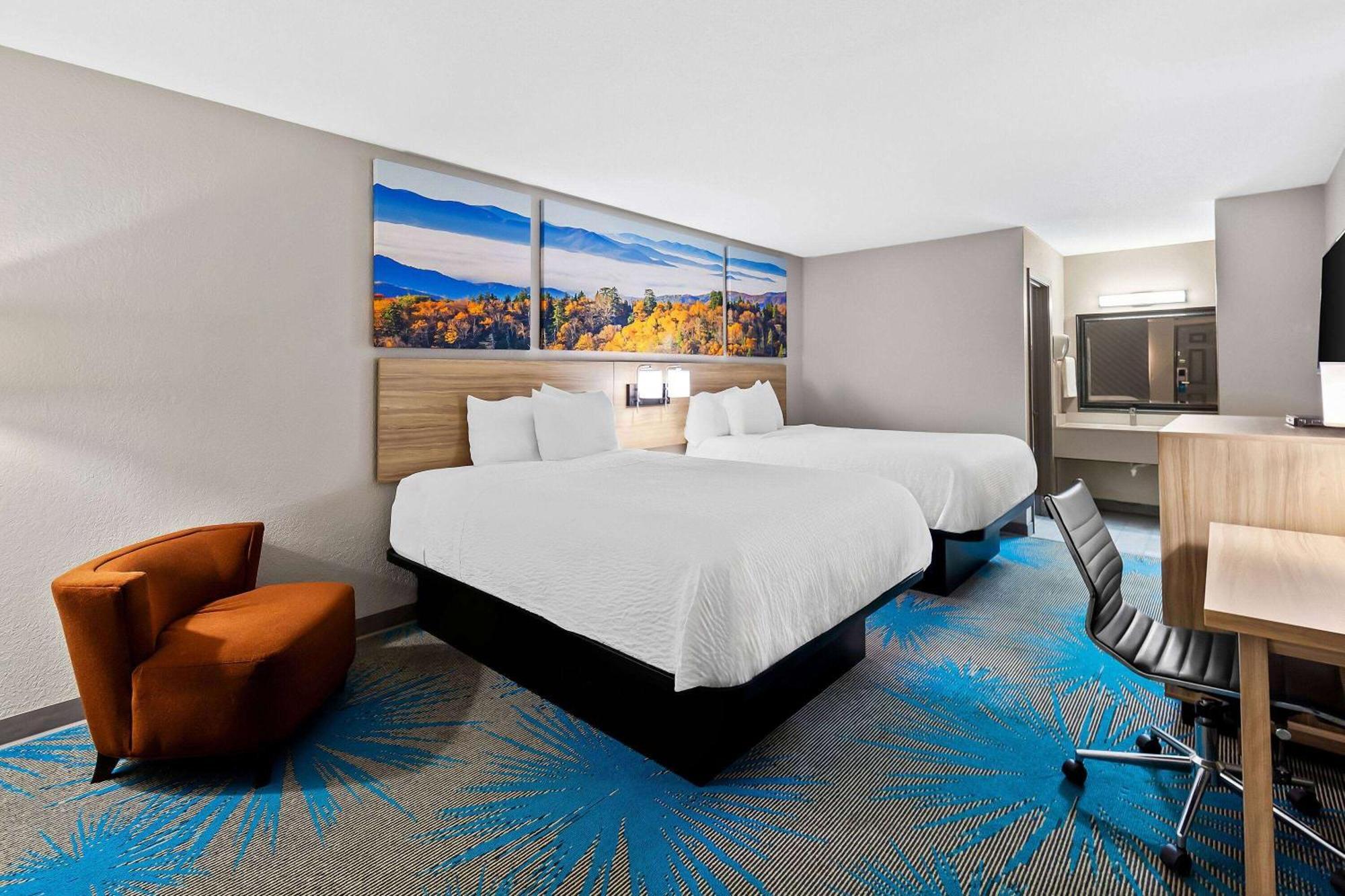 Days Inn By Wyndham Brownsville Экстерьер фото
